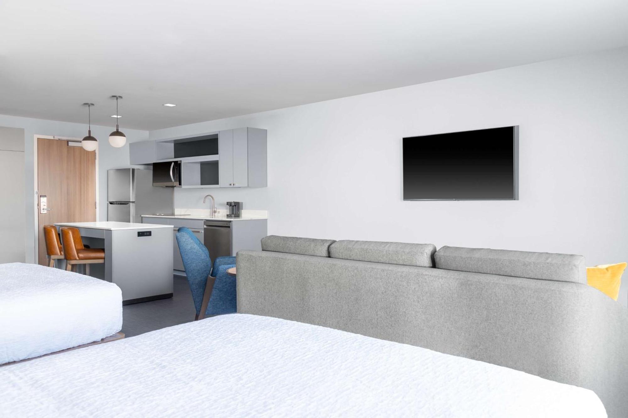 Homewood Suites By Hilton Holland Exterior photo